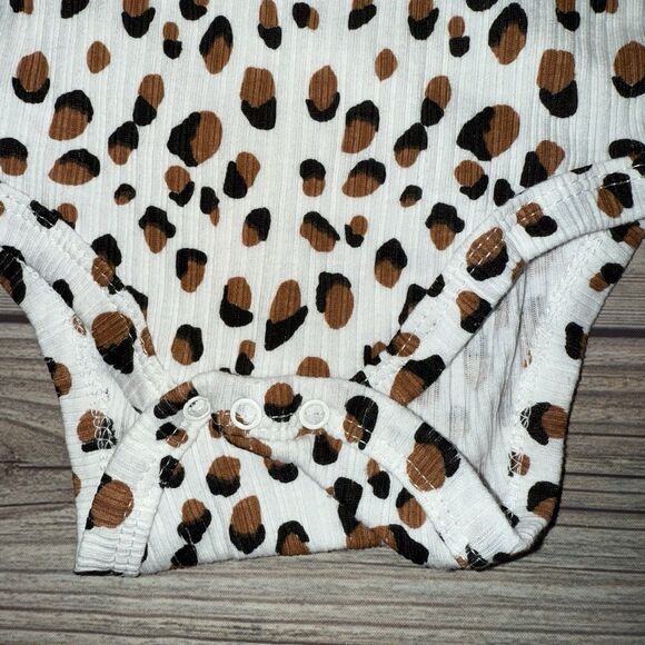 RZ by Rachel Zoe 6-9 Months Bodysuit - Picture 2 of 5